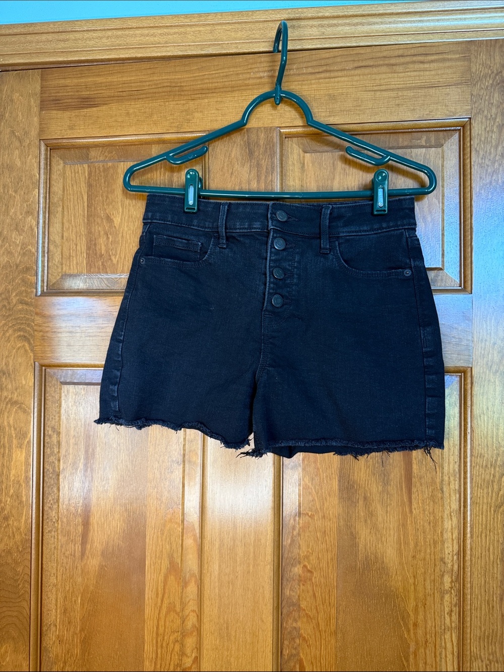 Old Navy Black Button-Front Frayed Hem Denim Shorts